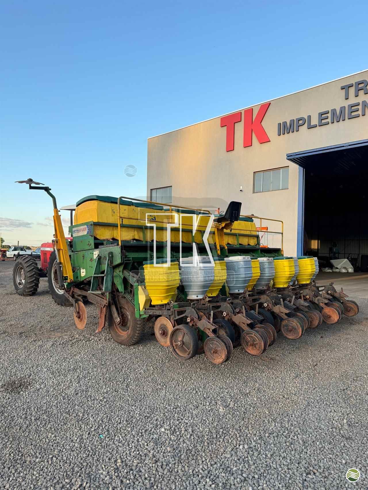 PLANTADEIRA TATU ULTRA FLEX TK Tratores NOVA ANDRADINA MATO GROSSO DO SUL MS